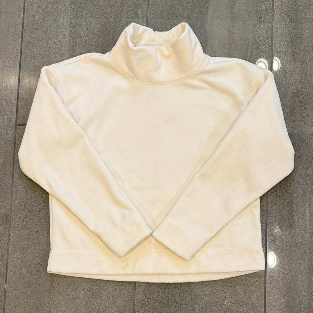 Vineyard Vines Cream Top